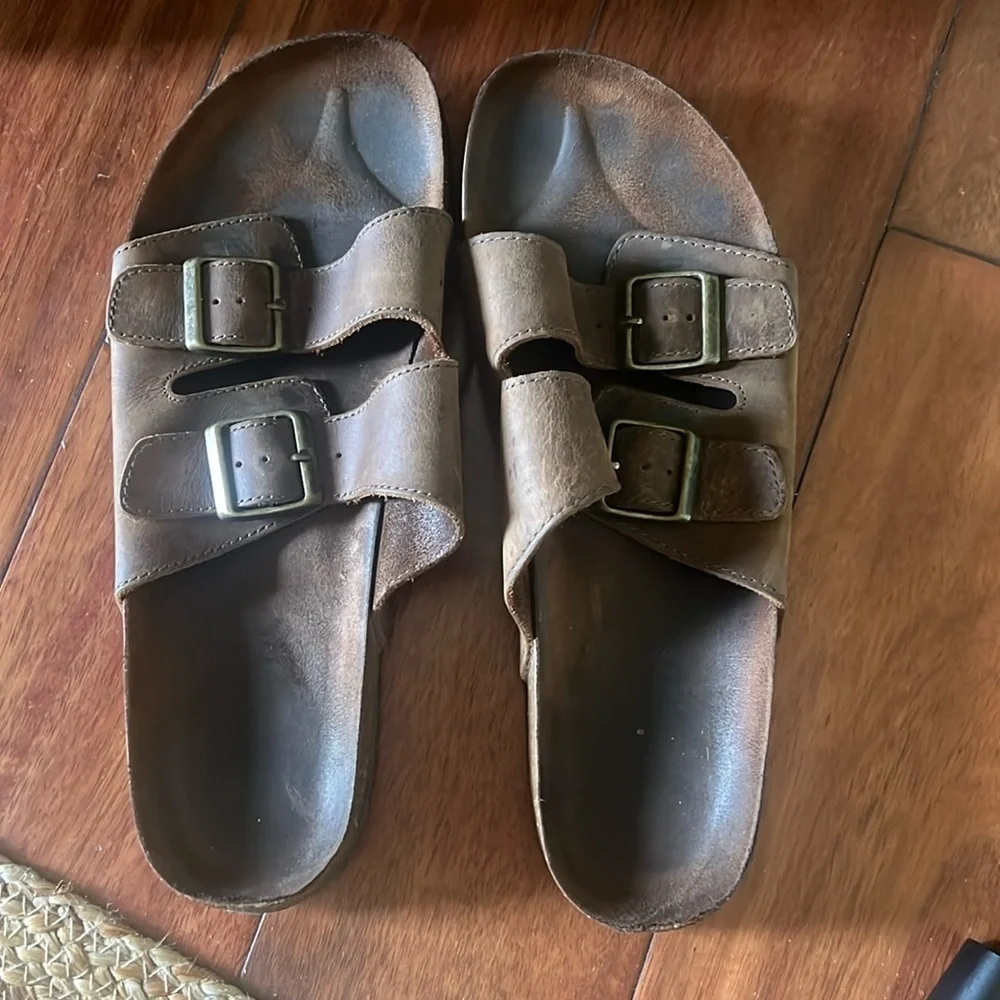 Men's size 11 White Mountain Footbeds Sandals brown